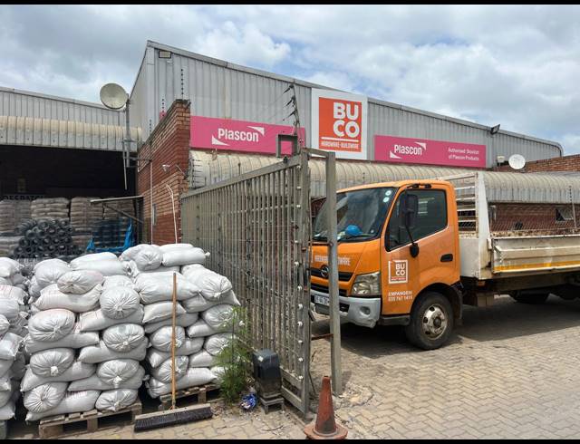 6,366M² WAREHOUSE TO LET IN KULEKA